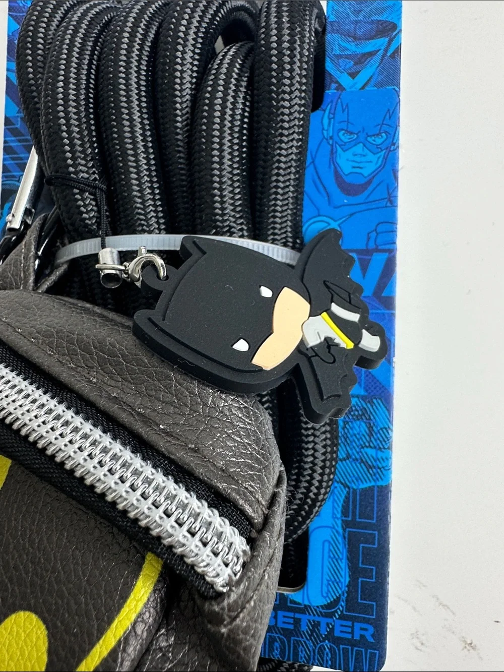DC Black and Yellow Batman Rope Leash with Logo Dispenser